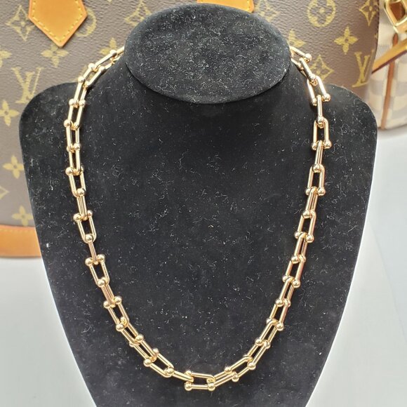 Rose Gold Plated Horse Shoe Necklace Chain - Picture 1 of 5